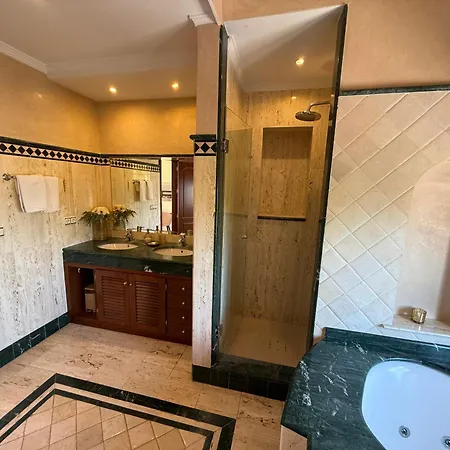 Villa Family Friendly Next To Puerto Banus Marbella