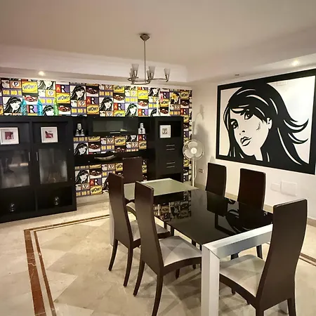 ヴィラ Family Friendly Next To Puerto Banus *