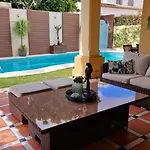 Willa Family Friendly Next To Puerto Banus
