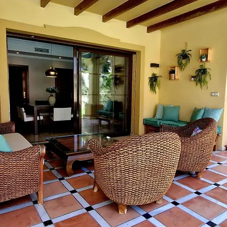 Villa Family Friendly Next To Puerto Banus