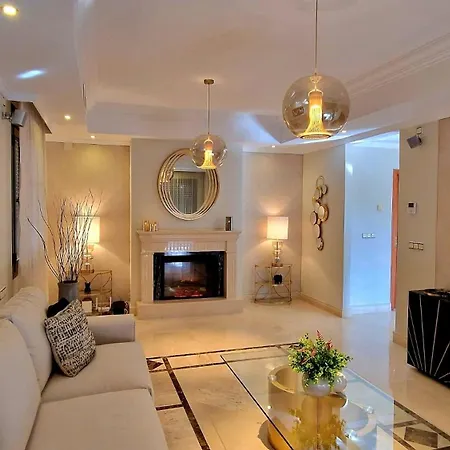 Villa Family Friendly Next To Puerto Banus *