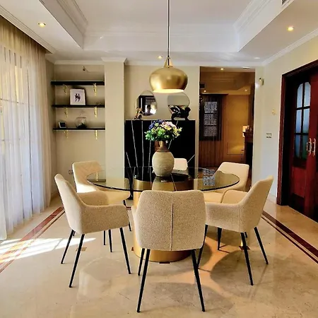 Villa Family Friendly Next To Puerto Banus