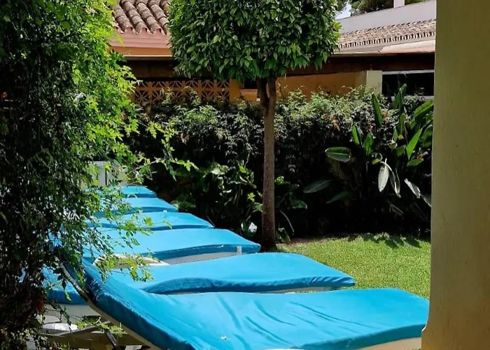 Villa Family Friendly Next To Puerto Banus *