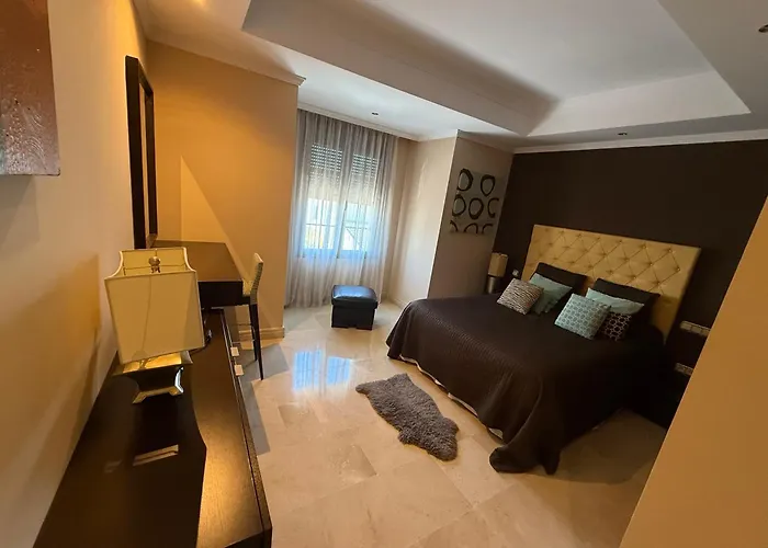 Villa Family Friendly Next To Puerto Banus