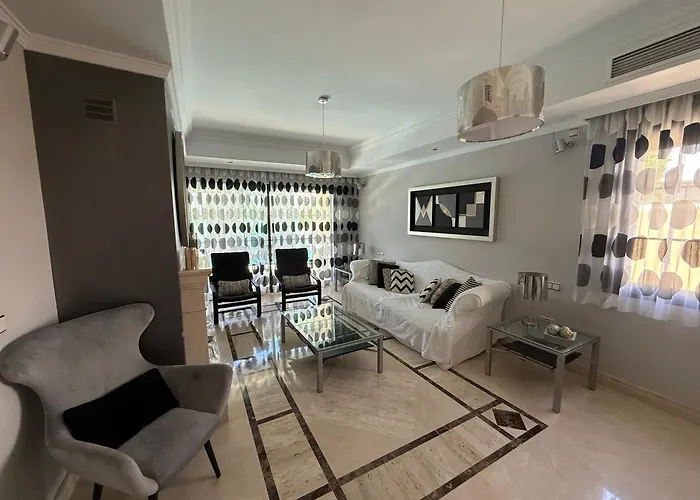 Family Friendly Next To Puerto Banus Villa Marbella