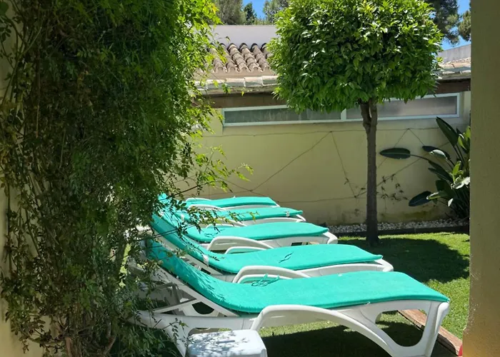 Villa Family Friendly Next To Puerto Banus *