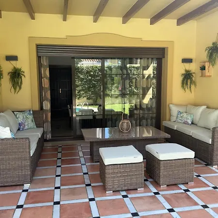 Vila Family Friendly Next To Puerto Banus *